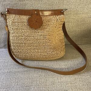 Vtg Fossil Woven Straw/Leather Hobo/Shoulder Bag 2000'S W/ Leather Flower Fob